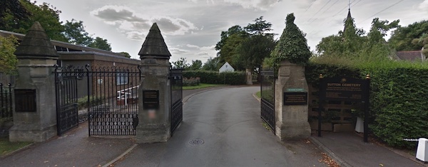 photo of entrance to Sutton cemetery